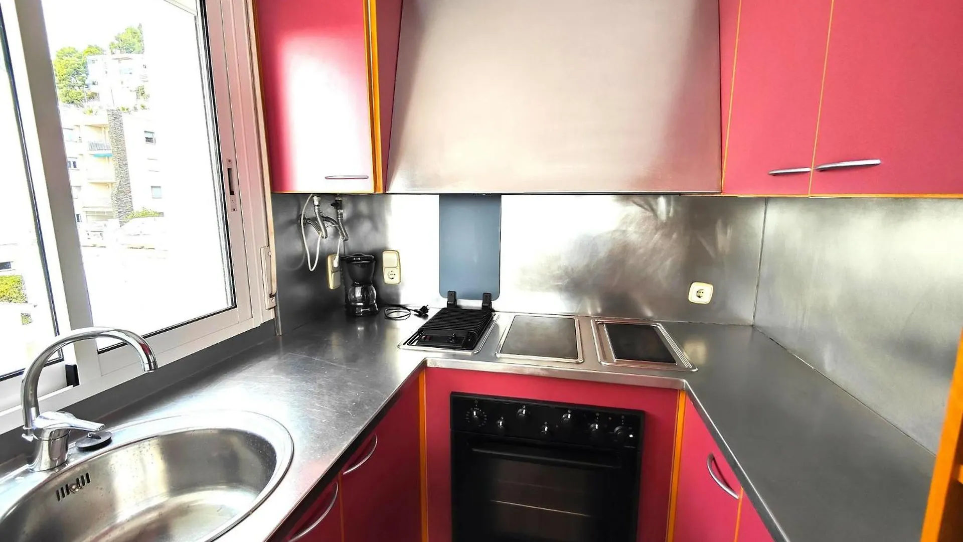Apartamento En 1ª Linea Con Vistas, Piscina Y Acceso A Calanques - Es-258-97 Roses Daire
